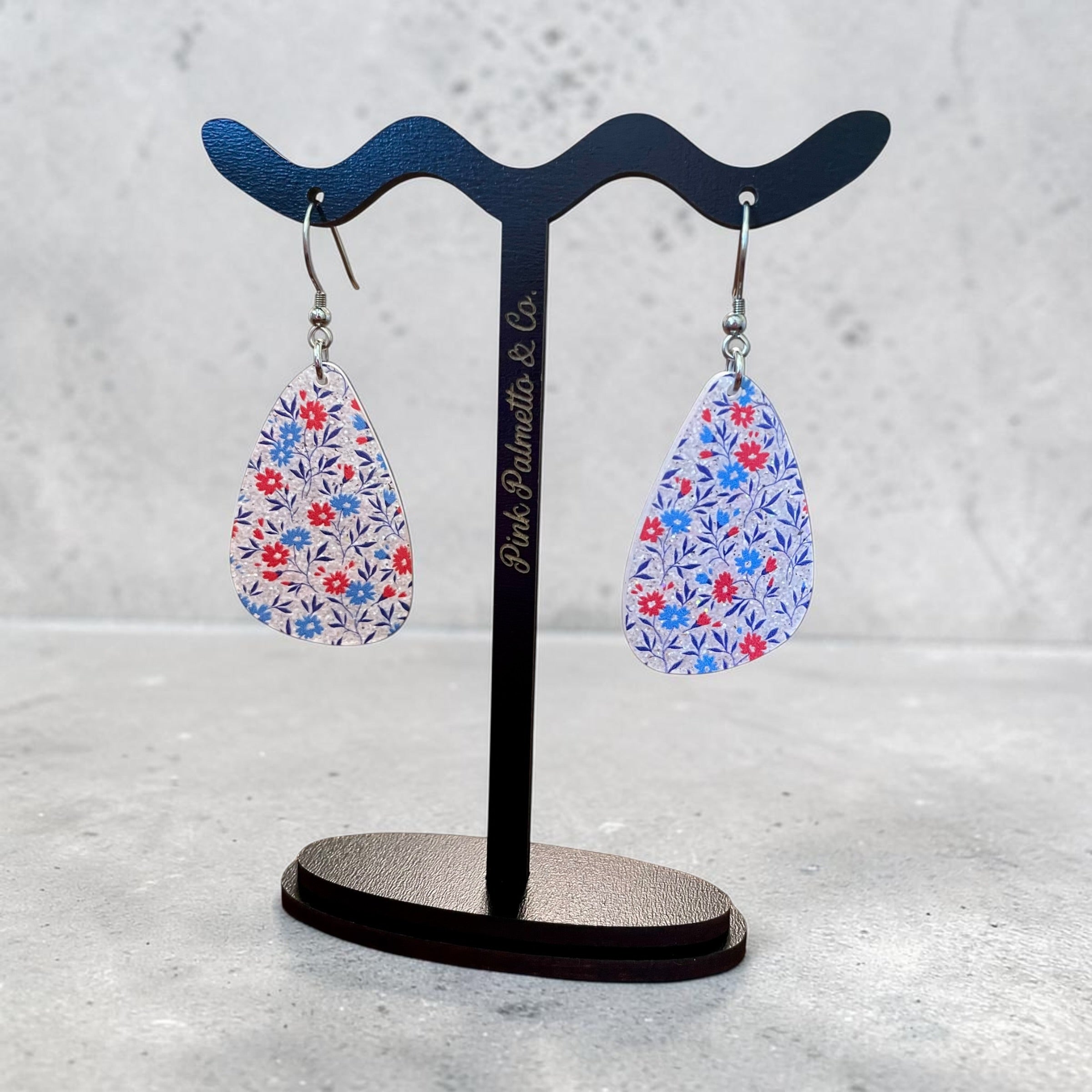 Patriotic Flower Acrylic with Glitter Core